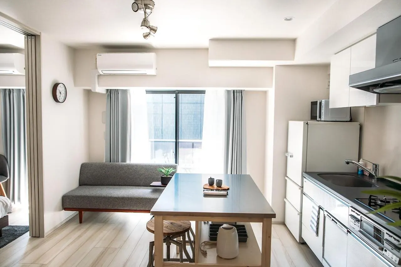 Dash Living Nihonbashi 도쿄