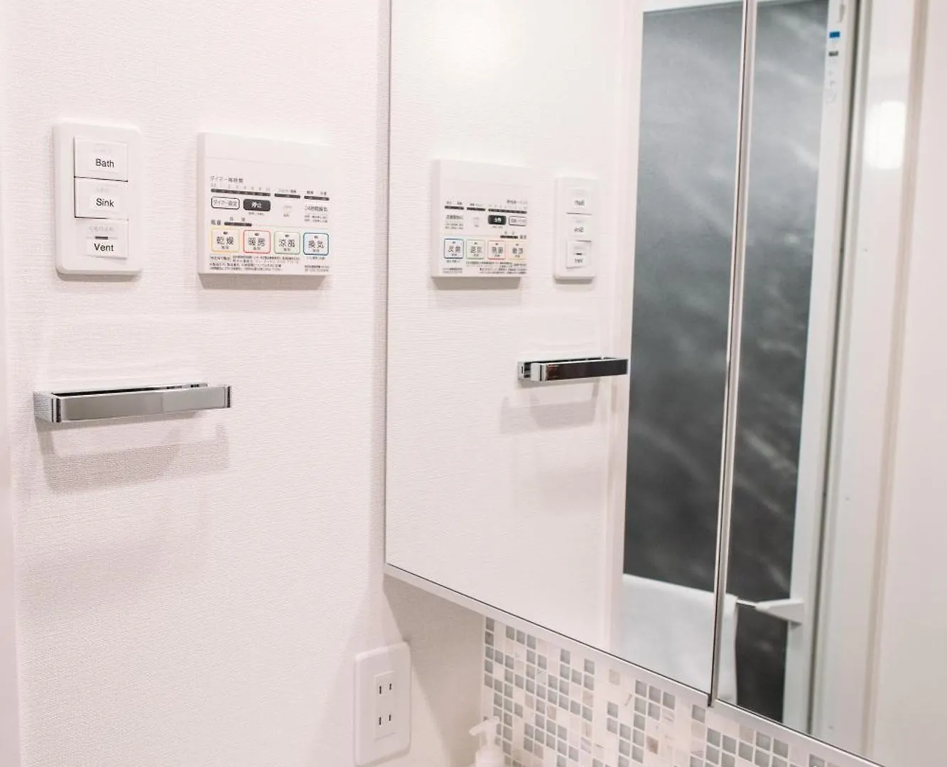 Dash Living Nihonbashi 도쿄 0*,  일본